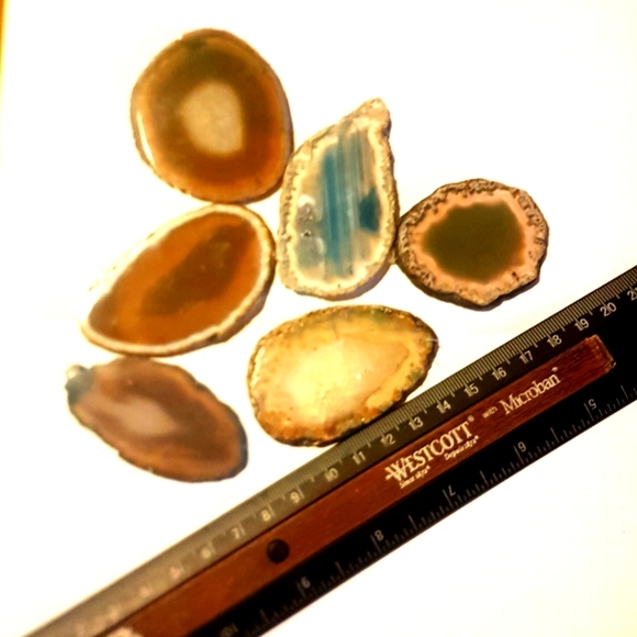 Agate Slices - Picture 1 of 17